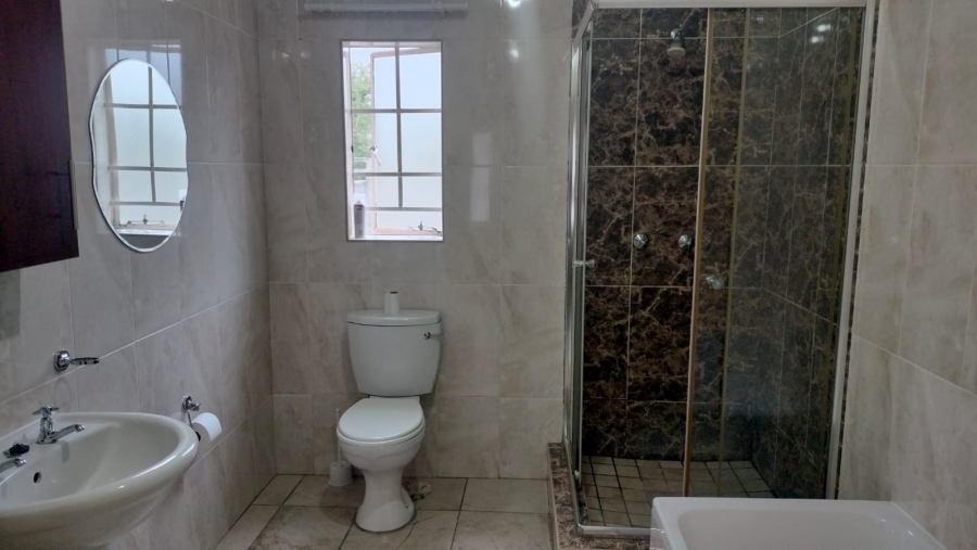 To Let 3 Bedroom Property for Rent in Waterval East North West